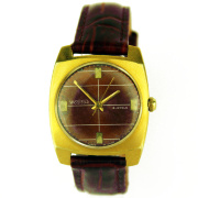 Часы "Восток" СССР янтарно-бордовые в антимагнитном позолоченном корпусе